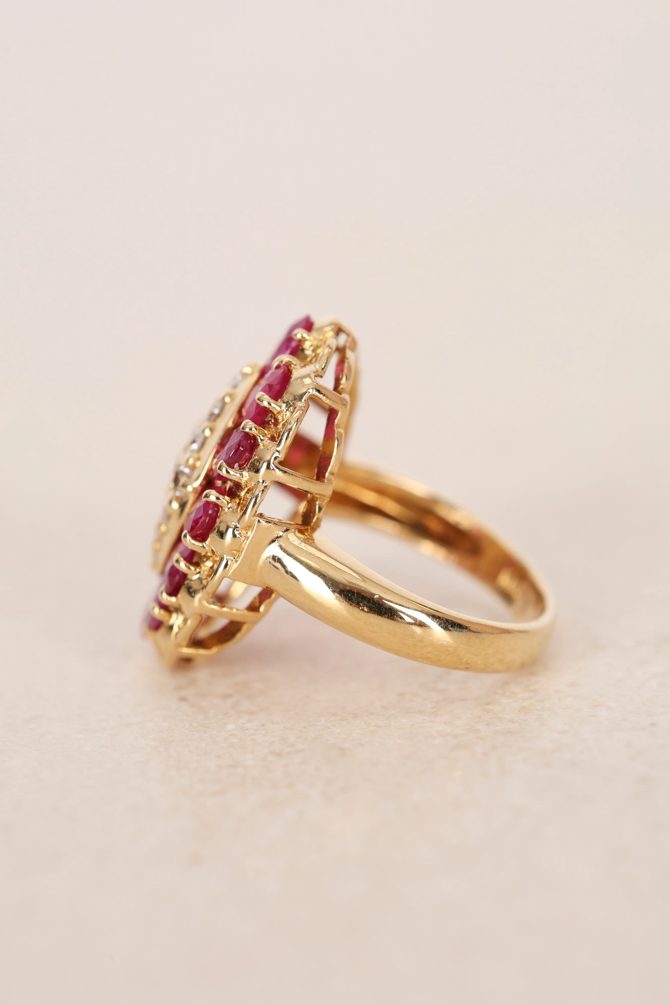 Vintage 1980s-1990s 18K Yellow Gold Ruby and Diamond Cluster Ring, Size US 3.75 - Image 4