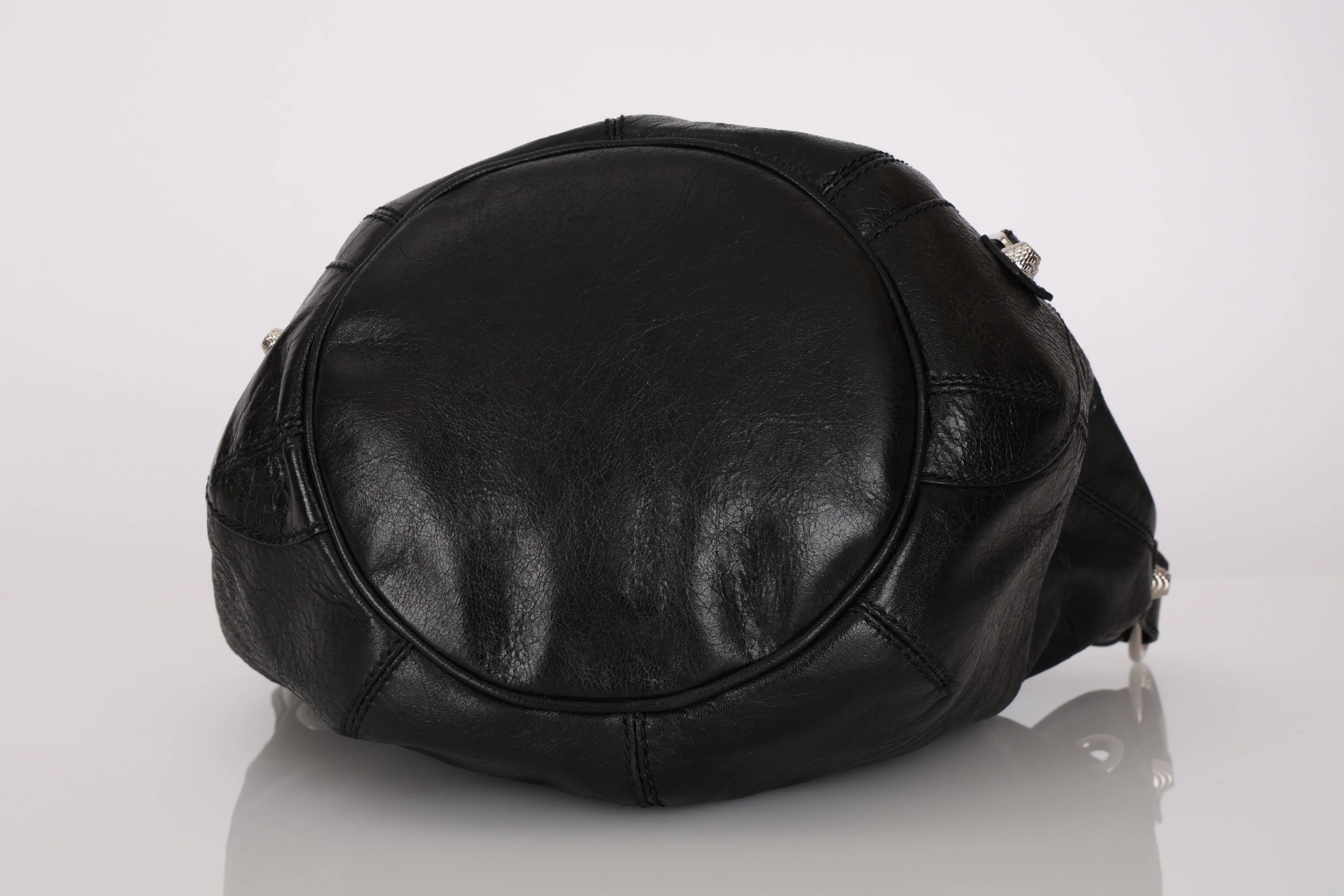 Balenciaga 2013 Black Arena Giant 12 Pompom Small Bucket Bag - Image 13