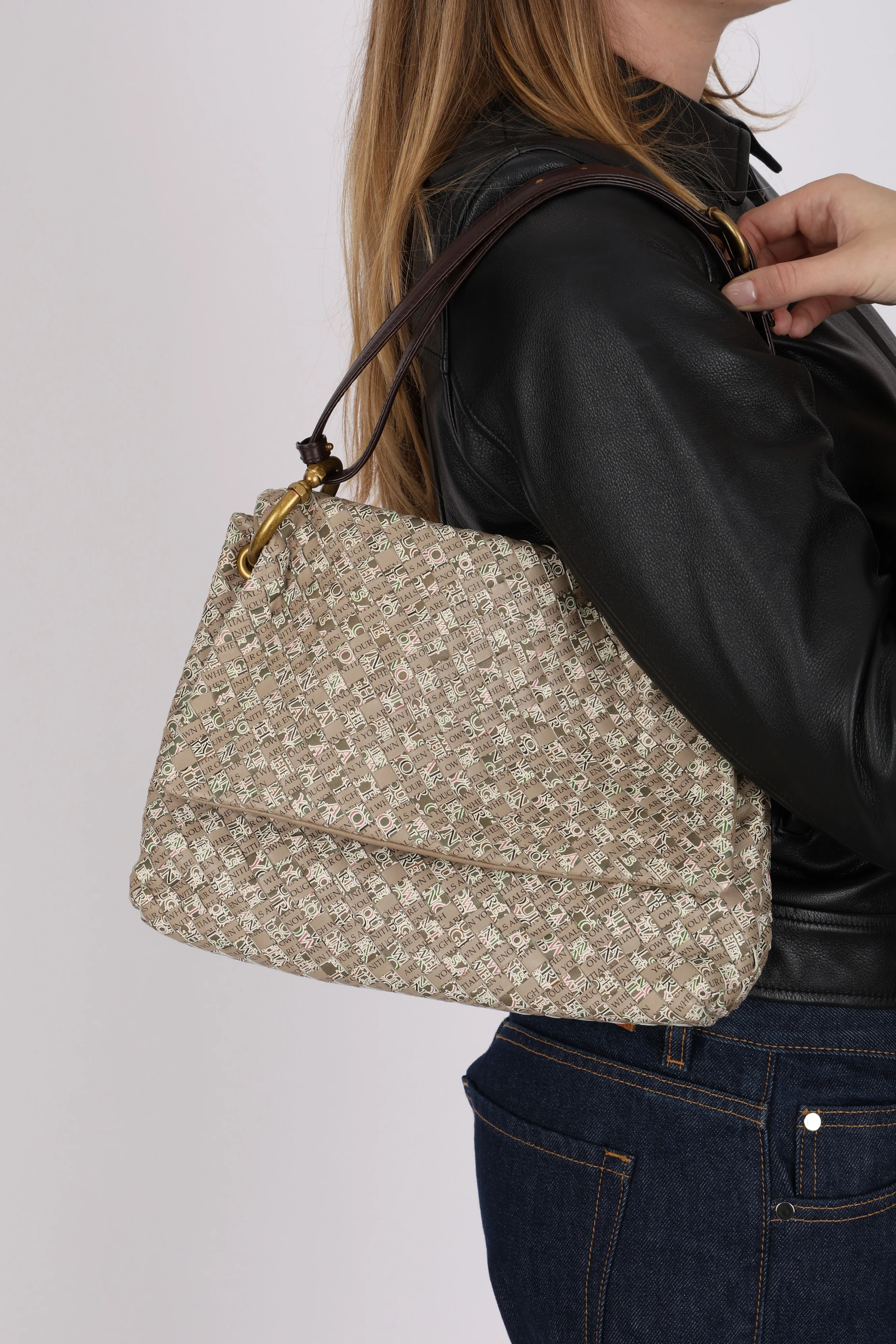 Rare Bottega Veneta 2008 Ayers Newspaper Script Intrecciato Shoulder Bag - Image 13