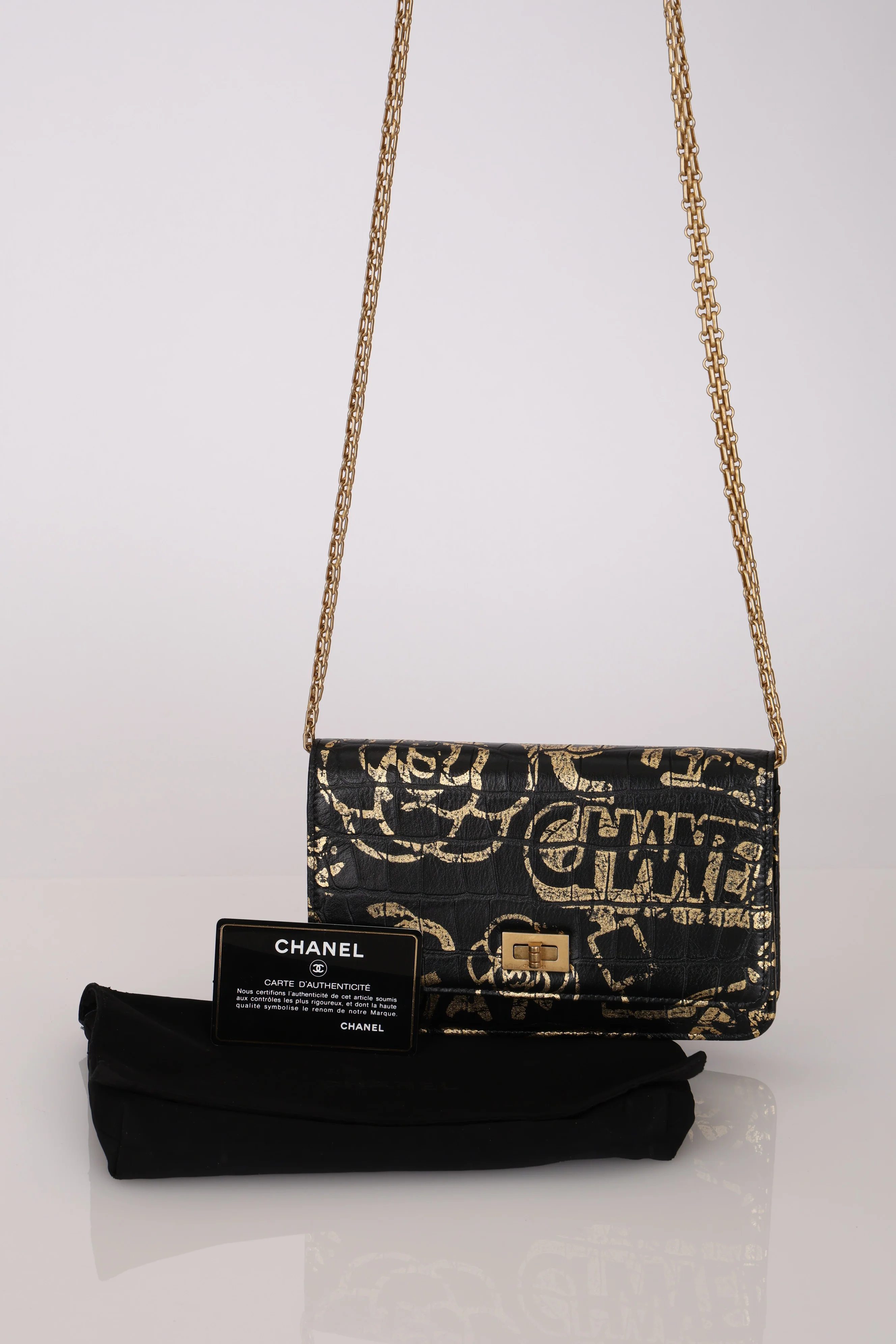 Limited Edition Chanel 2019 Paris-New York Croc Embossed Graffiti Reissue Wallet on Chain - Image 4
