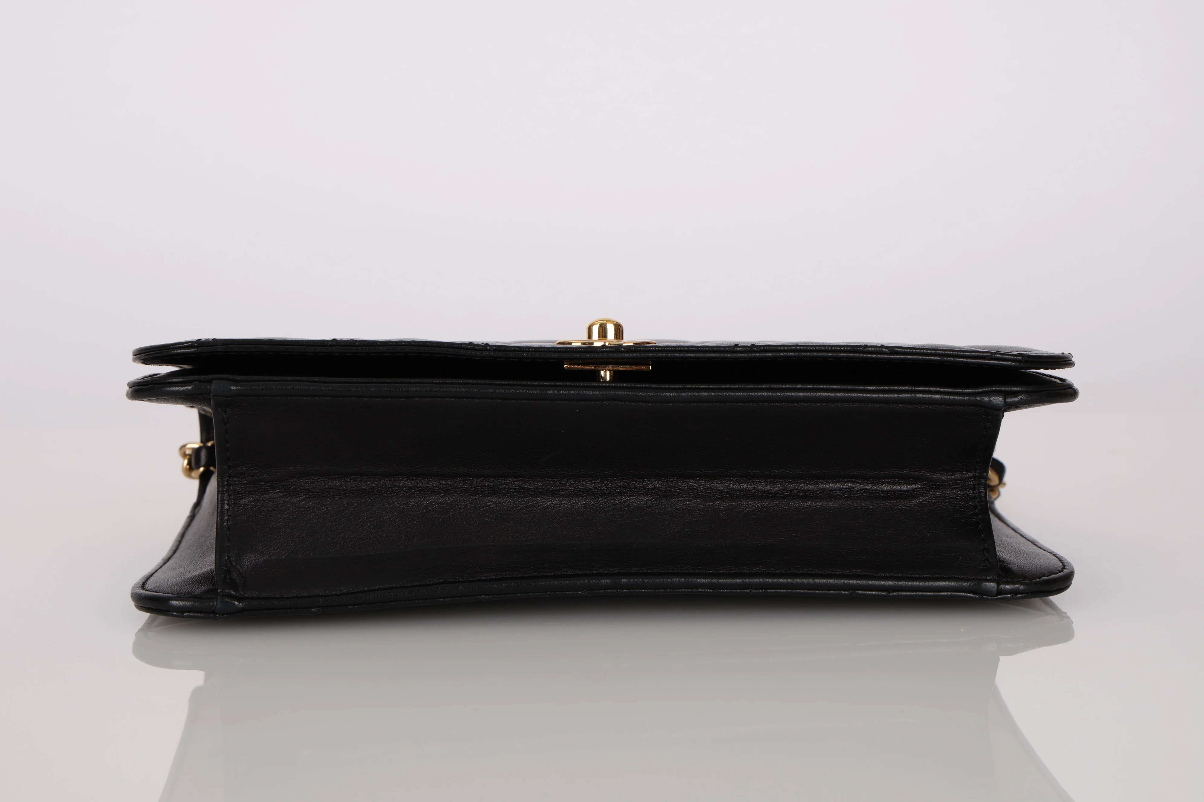 Chanel 2009 Black Lambskin Turnlock Full Flap Bag GHW - Image 10