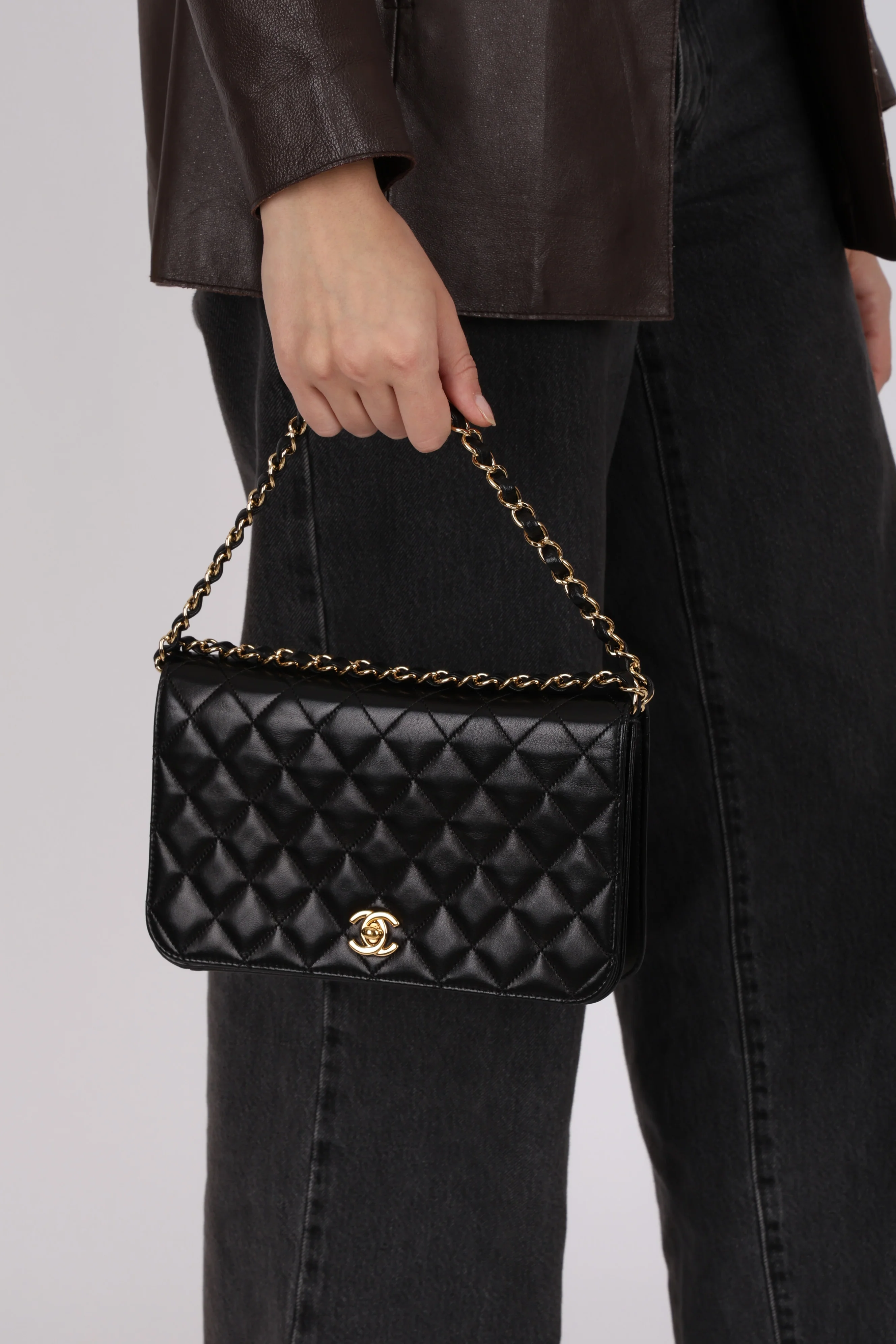 Chanel 2009 Black Lambskin Turnlock Full Flap Bag GHW - Image 13
