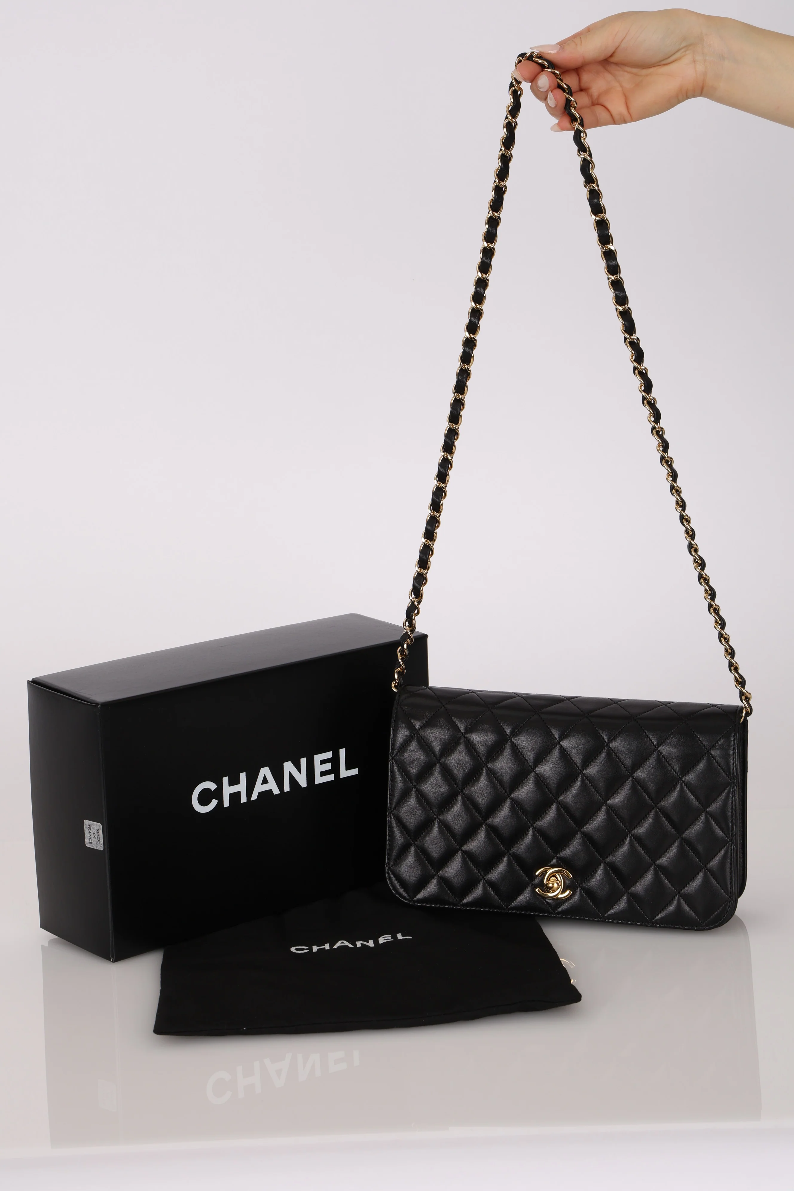 Chanel 2009 Black Lambskin Turnlock Full Flap Bag GHW - Image 4