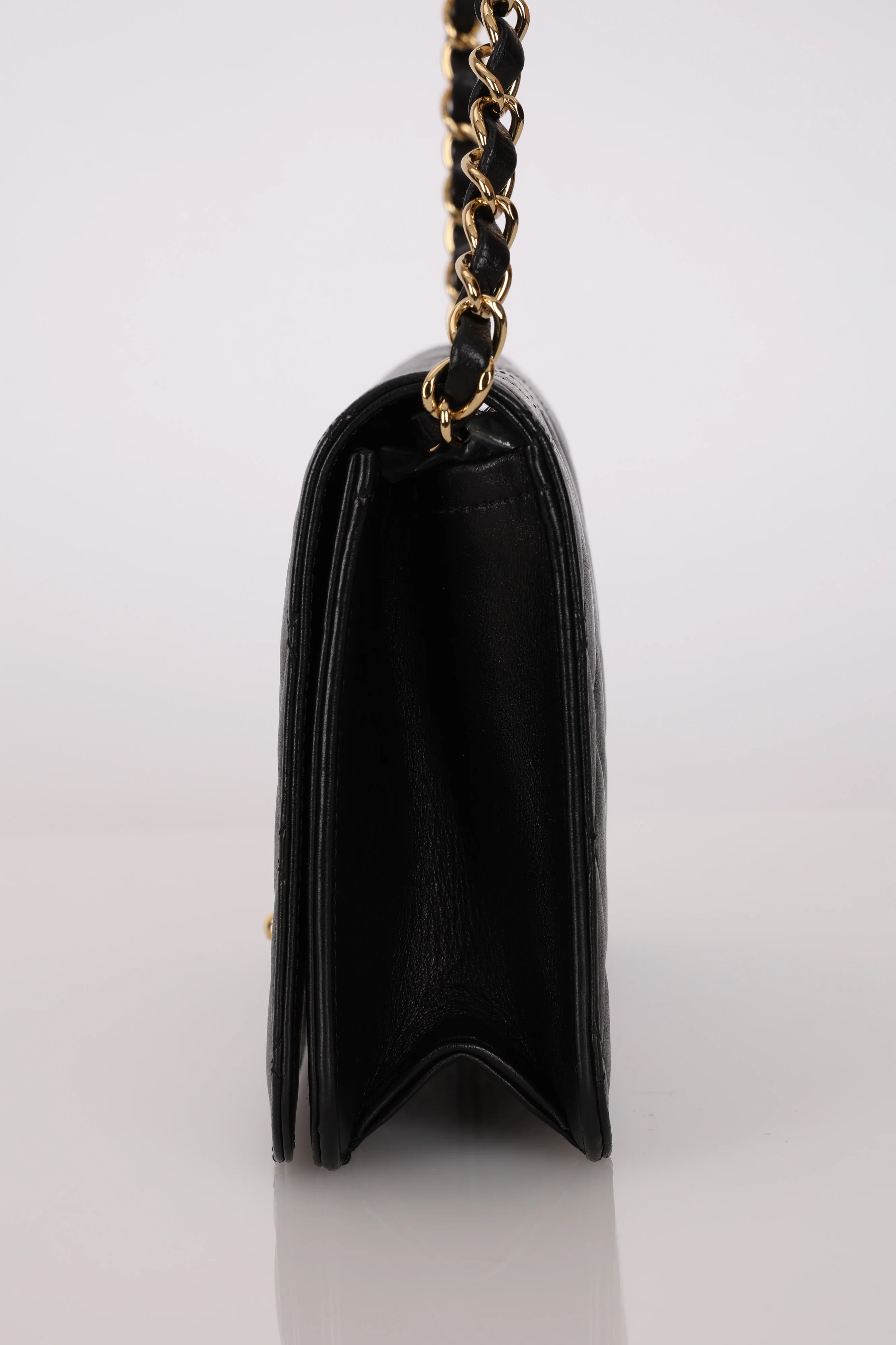 Chanel 2009 Black Lambskin Turnlock Full Flap Bag GHW - Image 7