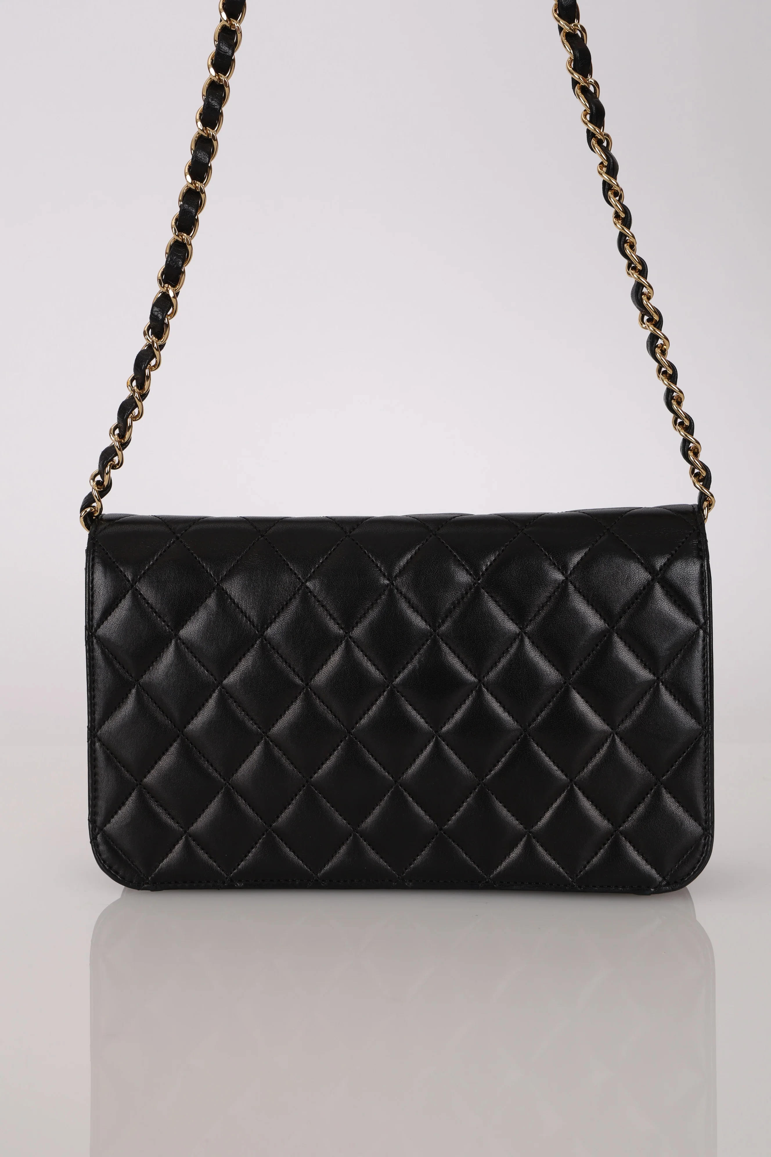 Chanel 2009 Black Lambskin Turnlock Full Flap Bag GHW - Image 8