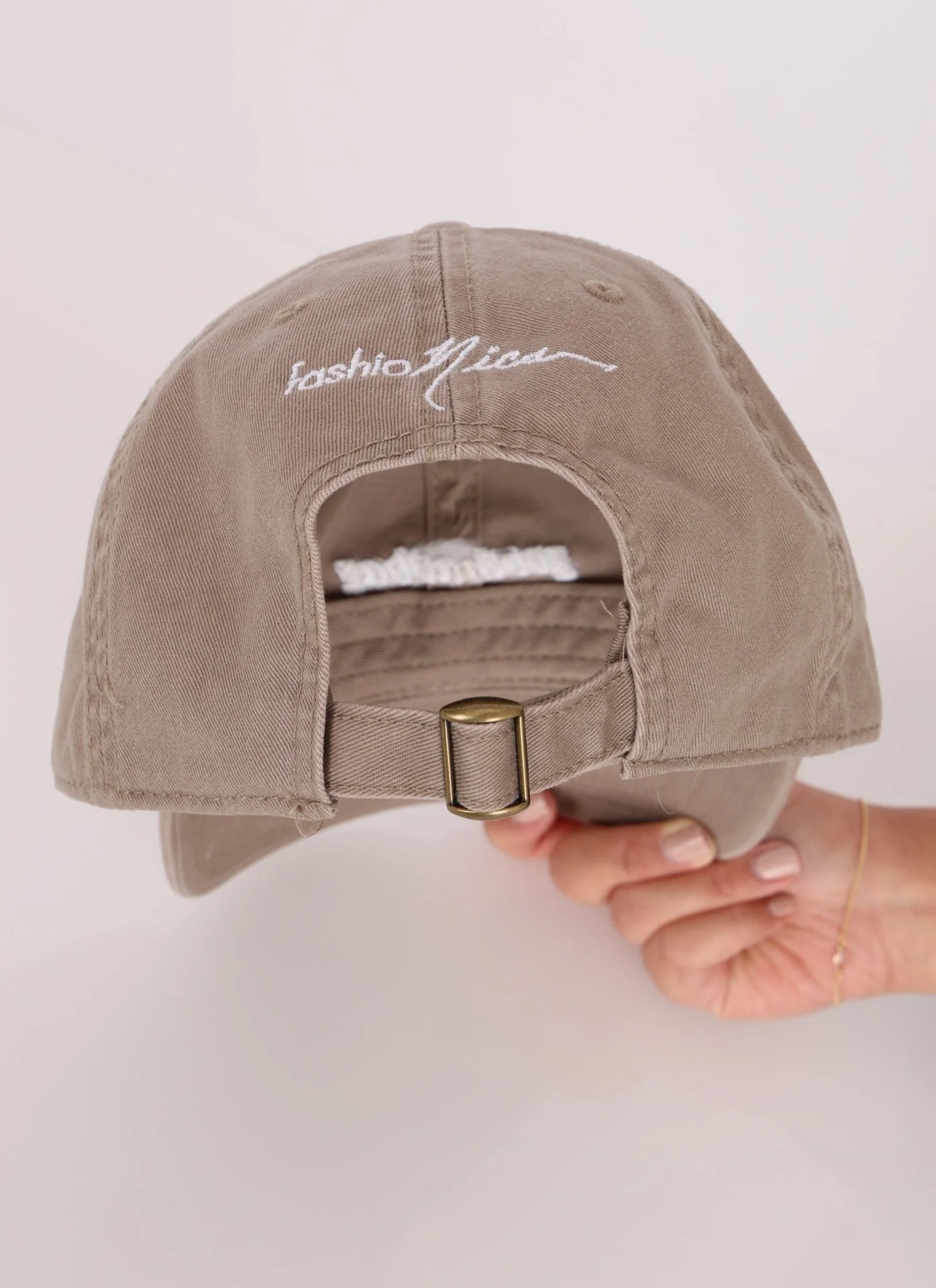 FashioNica Get That Bag Hat - Etoupe - Image 8