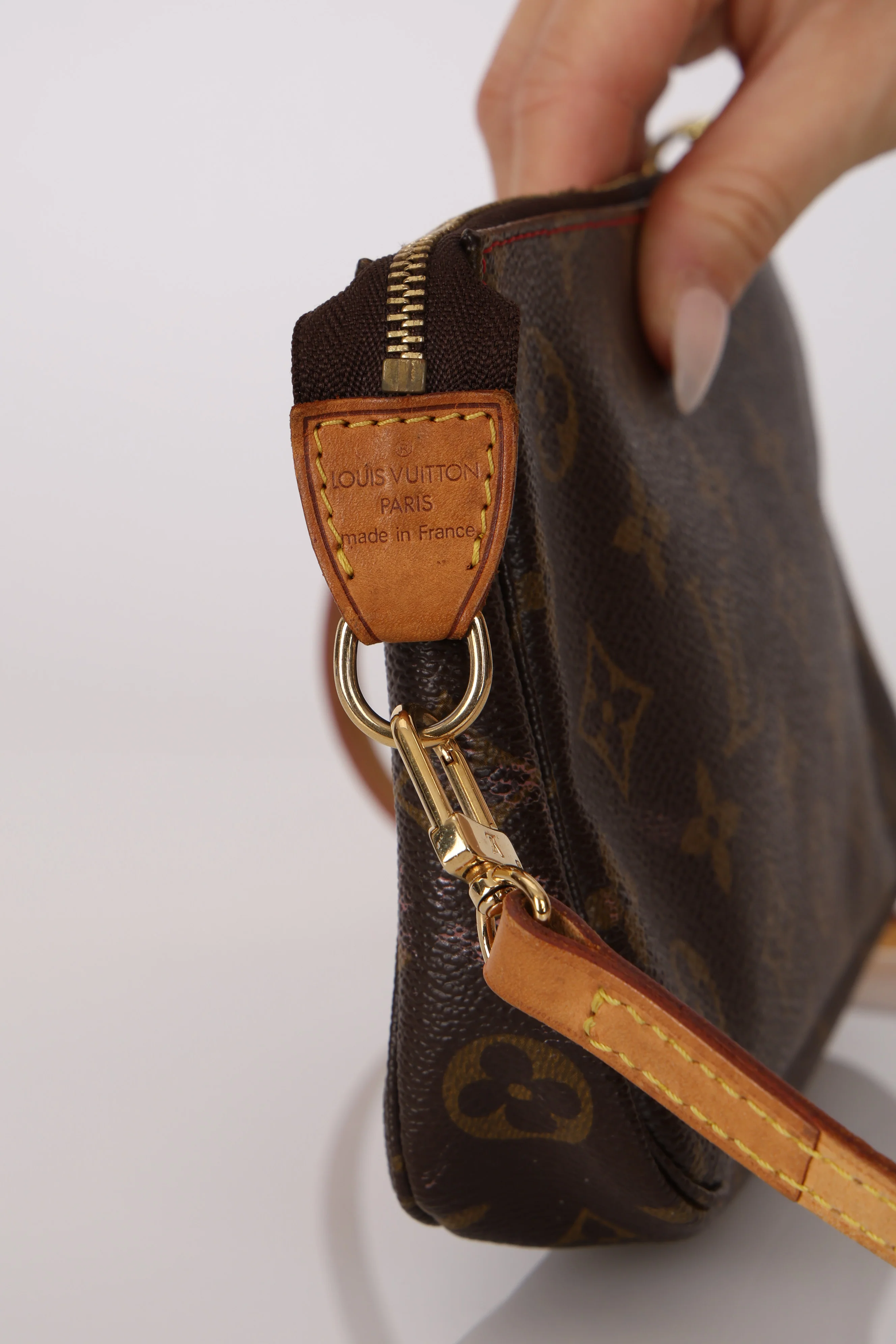 Limited Edition Louis Vuitton x Takashi Murakami 2005 Monogram Cerises Pochette Crossbody - Image 9