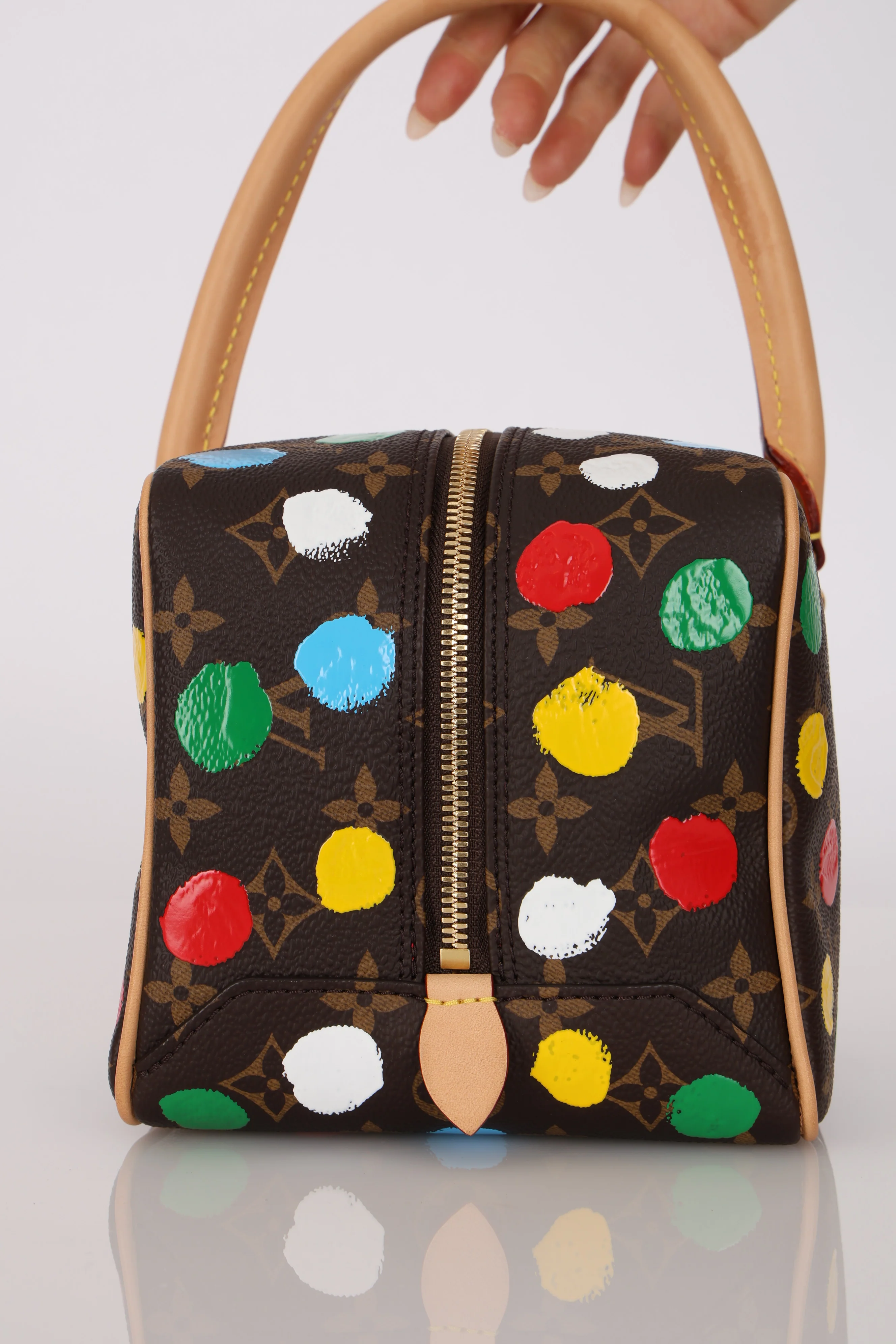 Limited Edition Louis Vuitton x Yayoi Kusama 2022 Painted Dots Square Bag - Image 8