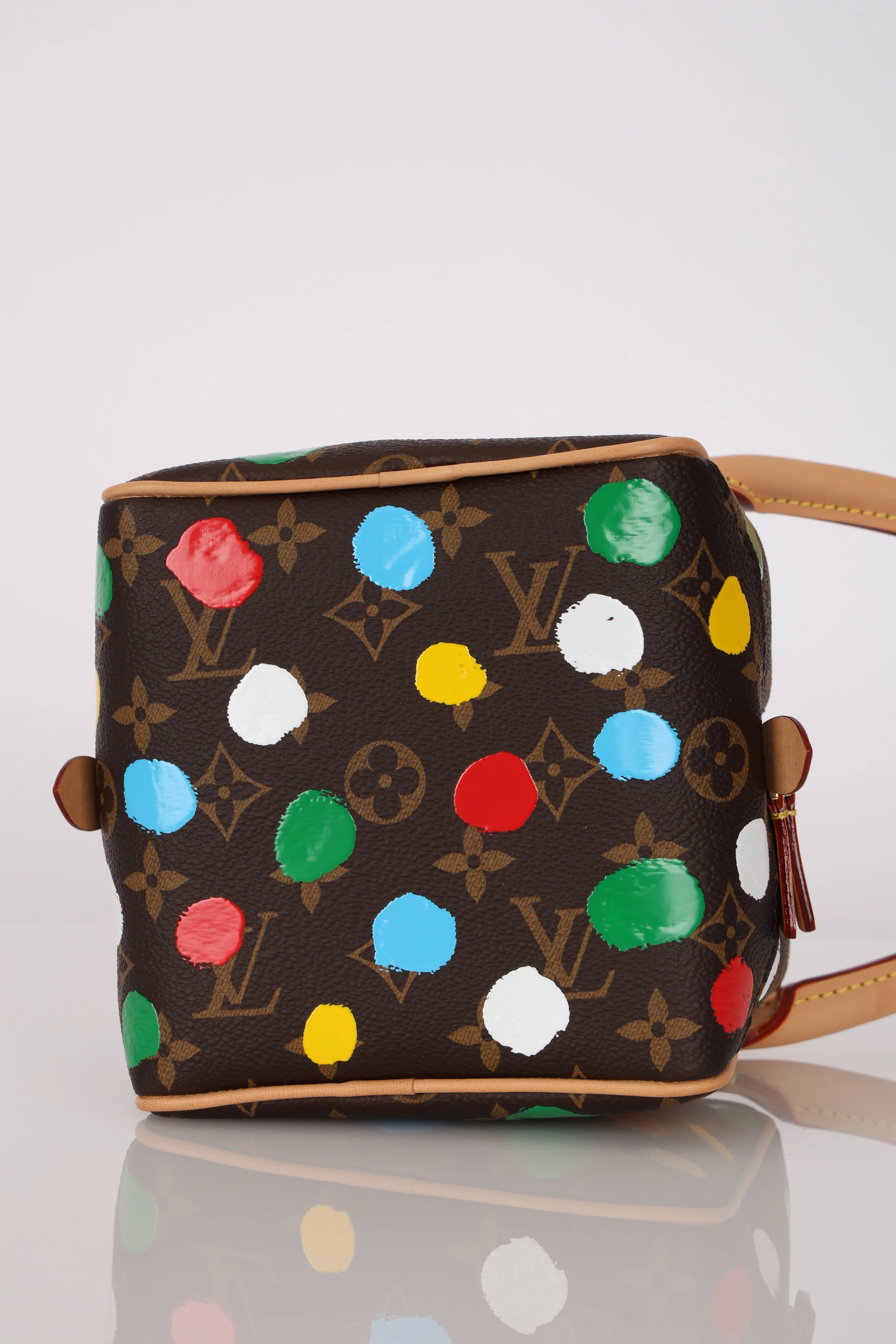 Limited Edition Louis Vuitton x Yayoi Kusama 2022 Painted Dots Square Bag - Image 9